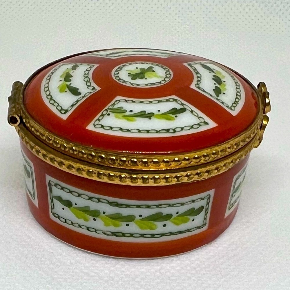Classic Limoges Box - Picture 7 of 12